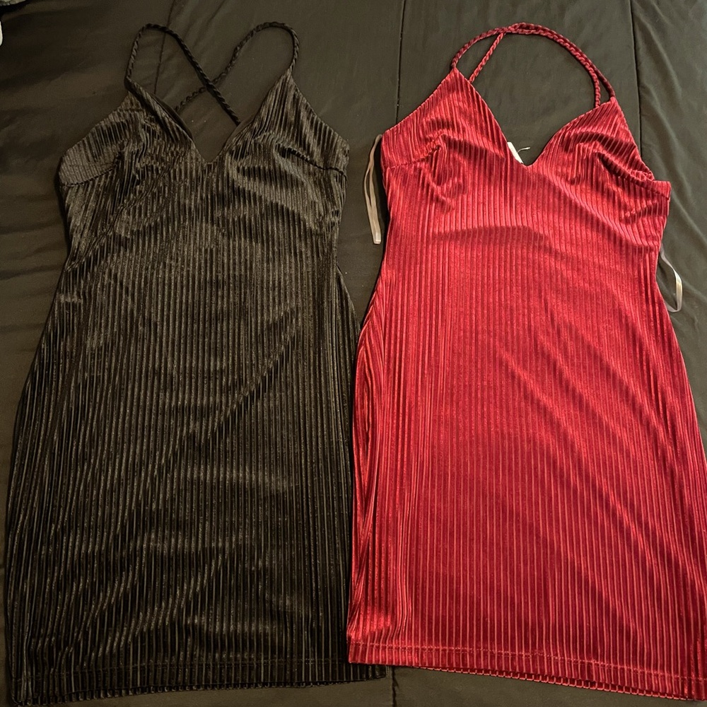 I have this dress in Black/Burgundy in Large